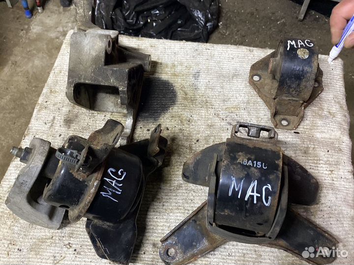 Подушки двигателя Kia Magentis 2008г 2.0