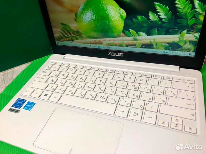 Ноутбук Asus на Intel/SSD/11.6