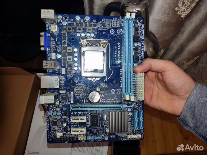 Материнская плата с процессором и видеокартой