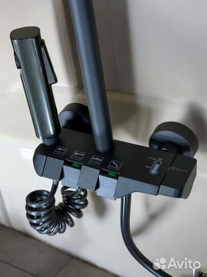 Душевая система с тропическим душем