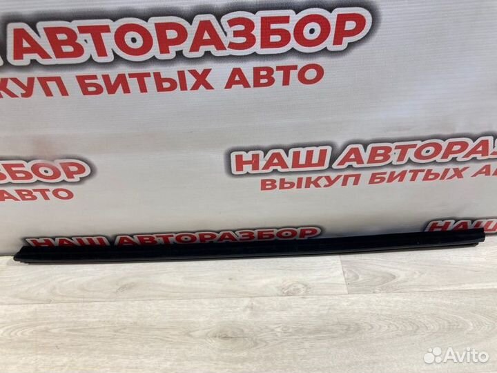 Молдинг стекла передний левый Kia Sportage 4 2017