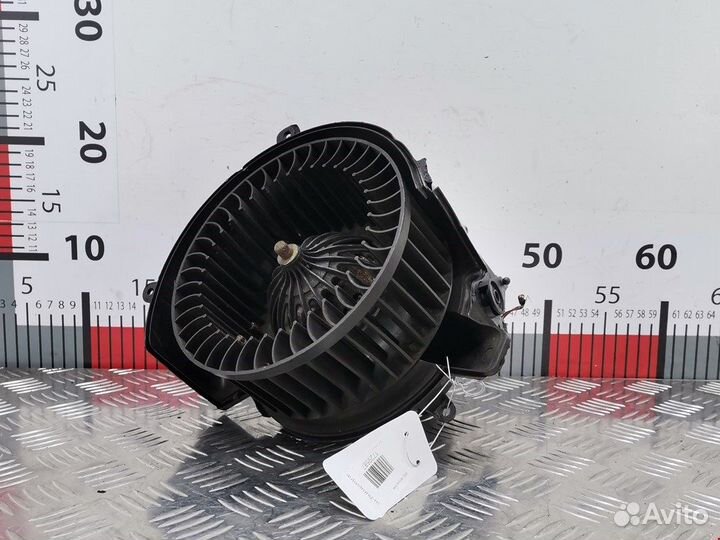 Моторчик печки для Opel Zafira A 9119001