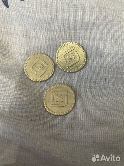 Монеты из магнита