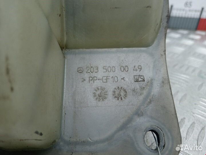 Бачок для mercedes-benz C-Class (W203)