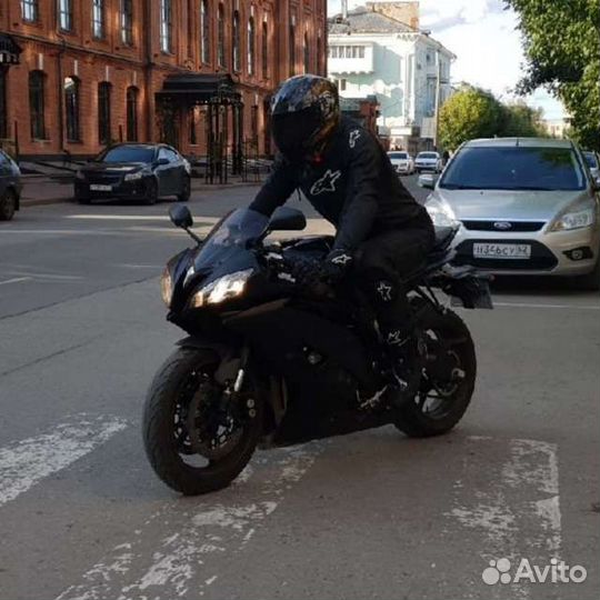 Yamaha YZF R6 2011 год