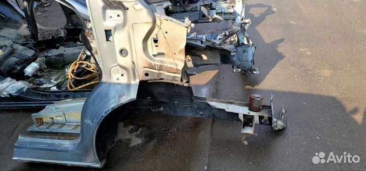 Чашка переднего амортизатора VW Transporter T5