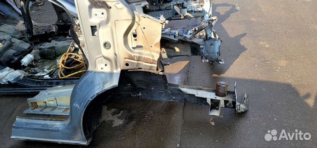 Чашка переднего амортизатора VW Transporter T5