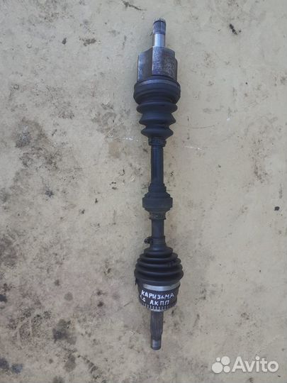 Привод левый Mitsubishi Carisma 1.6 АКПП