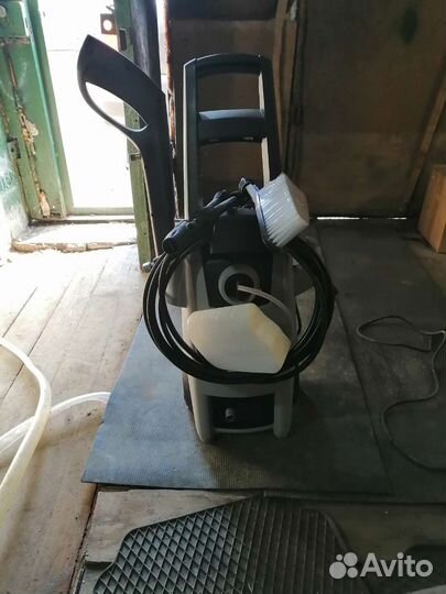 Авто мойка высокого давления. Диски на УАЗ