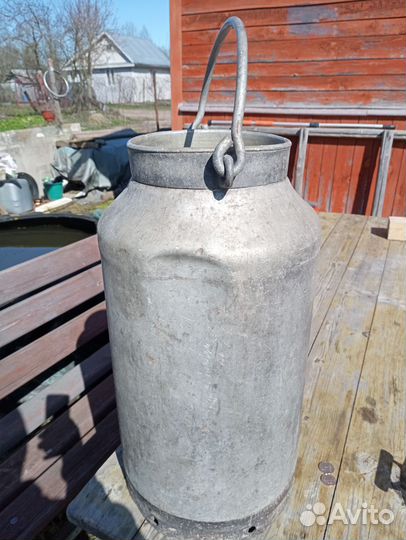 Антиквариат. Бидон времён ВОВ