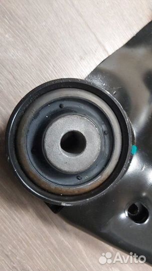 Рычаг подвески передний правый Mercedes V-Class