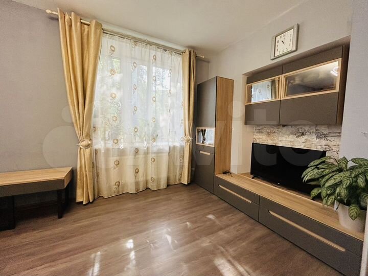 3-к. квартира, 71 м², 2/5 эт.