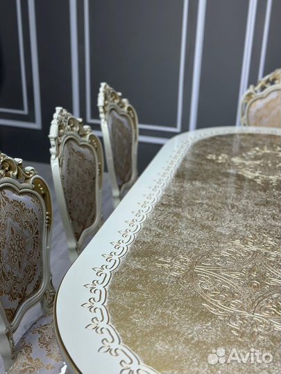 Комплект стол и стулья