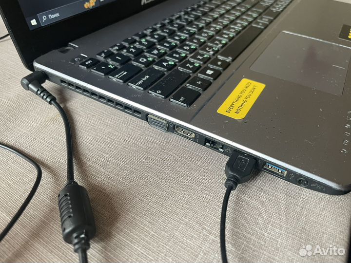 Ноутбук Asus x555l