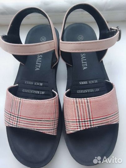Сандалии для девочки новые