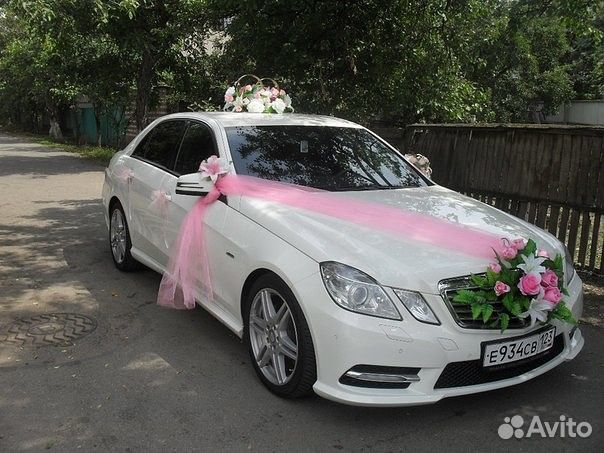 Свадебные украшения на автомобиль