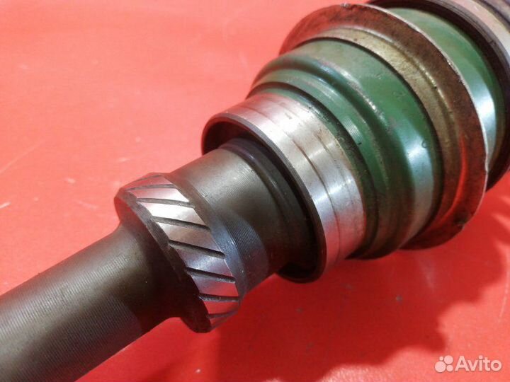 Шрус внутренний передний правый Toyota Passo KGC15