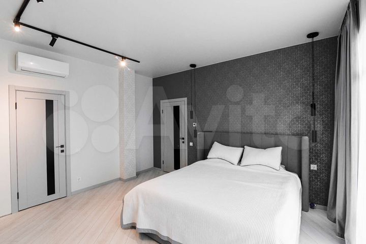 Дом 240 м² на участке 5 сот.