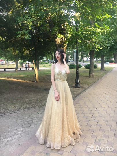 Вечернее, свадебное платье