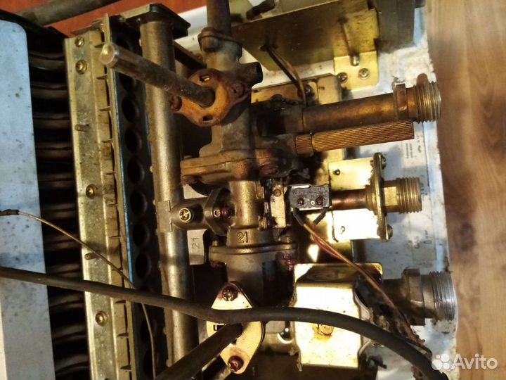 Газовая колонка aeg