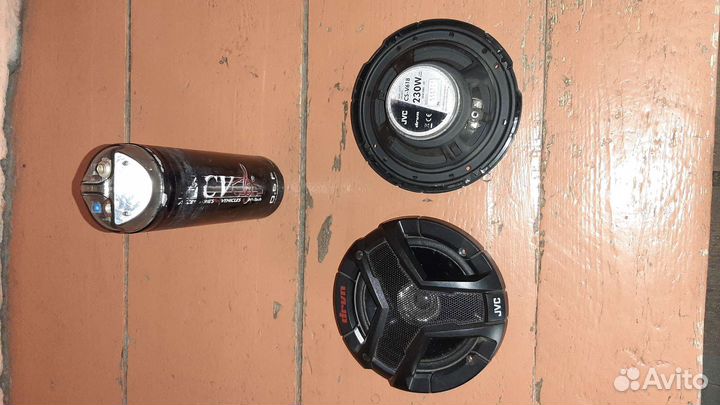 Акустика в атомобиль