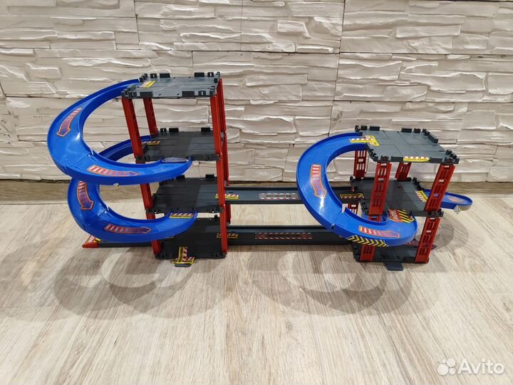 Трек парковка