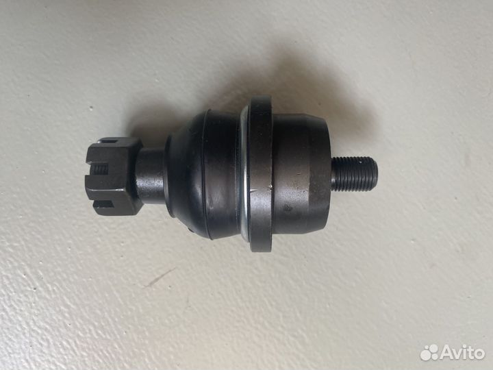 Шаровая опора нижняя MMC MK332303/MC120887/MK46929