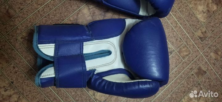 Боксерские перчатки 14 oz