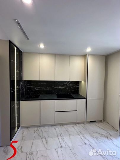 Кухонный гарнитур прямой