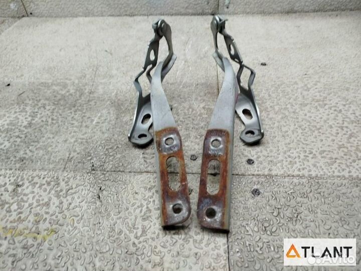 Петля капота honda life