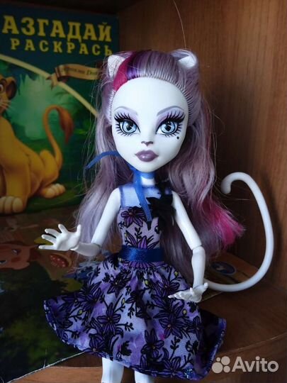 Кукла монстер хай Катрин де мяу