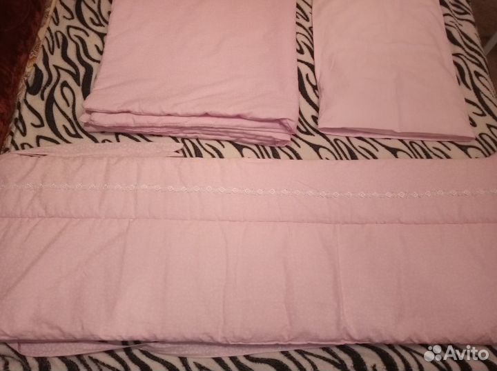 Комплект в детскую кроватку (11 предметов)