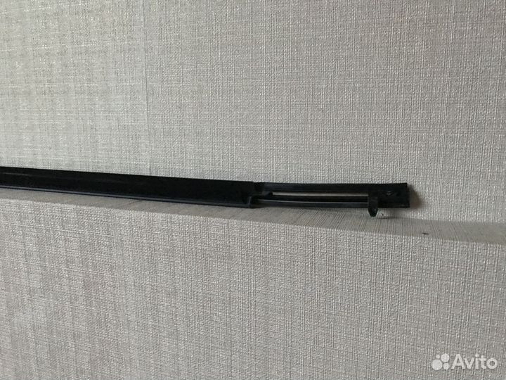 Хром молдинг двери задней правой Subaru Forester 5