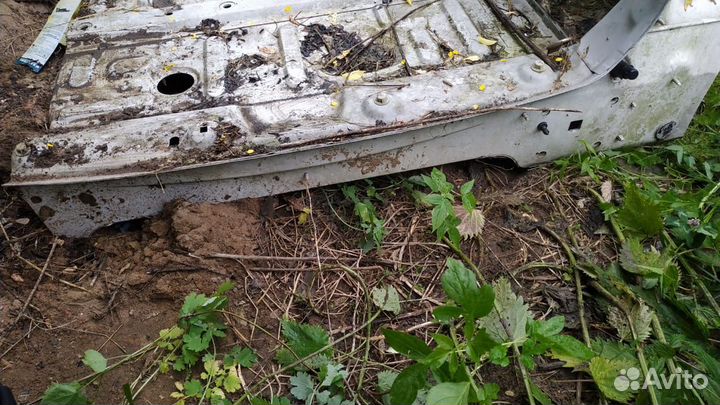 Peugeot 308 SW задняя панель с полом