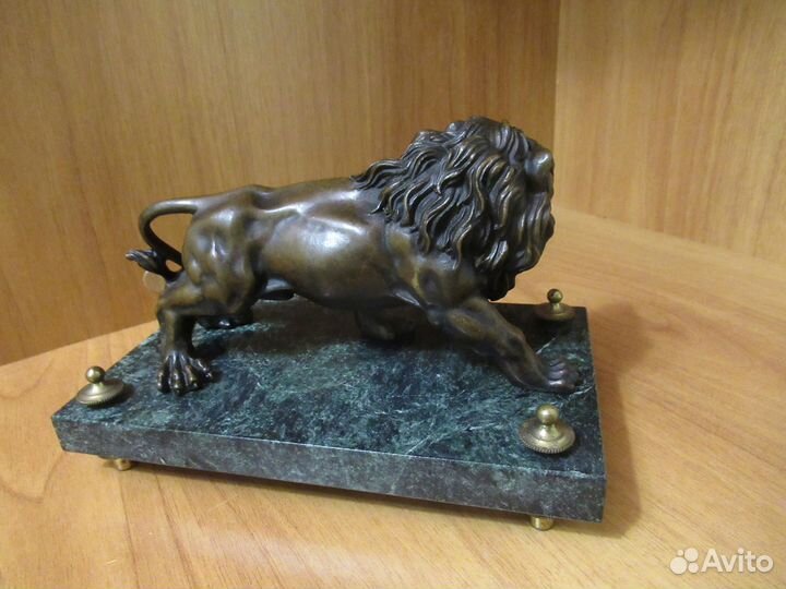 Лев бронза латунь
