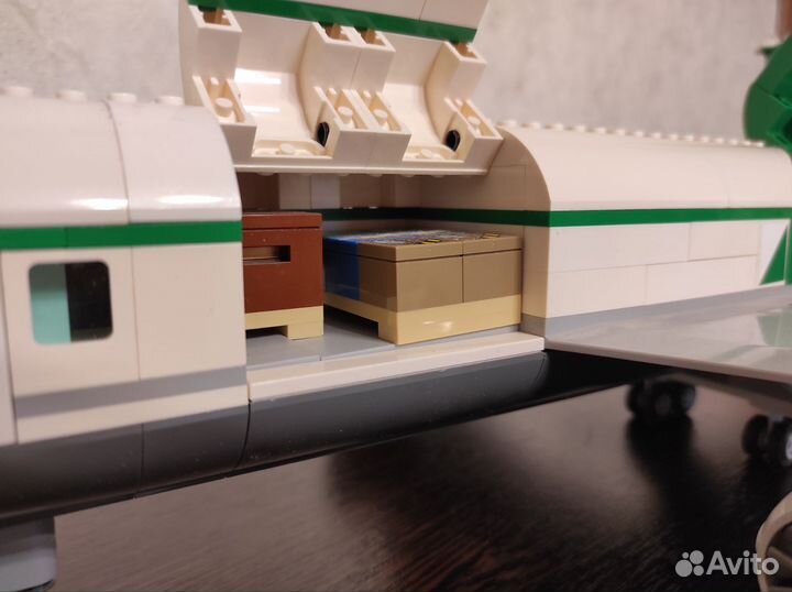 Самолет lego City