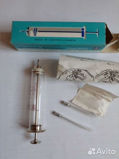 Шприцы стеклянные времен СССР