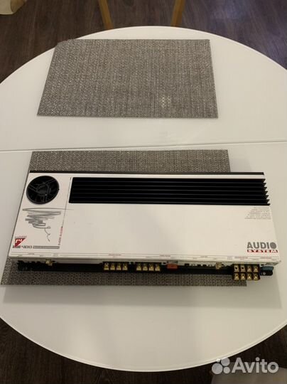 Авто усилитель audio system f4