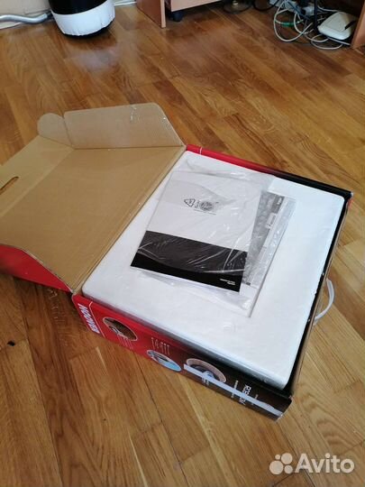 Робот пылесос Hoover robocom2