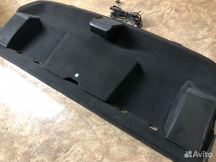 Задняя полка со стоп сигналом W124 рестайл черная