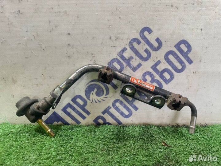 Топливная рампа левая Subaru Forester кроссовер