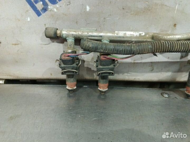 Топливная рампа LADA 2115 2008