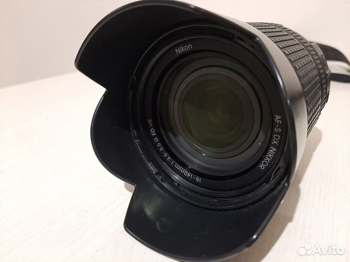 Объектив Nikon 18-140mm f/3.5-5.6G ED VR DX AF-S