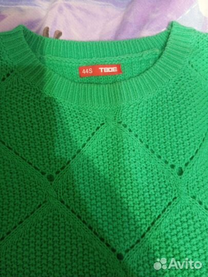 Свитер женский