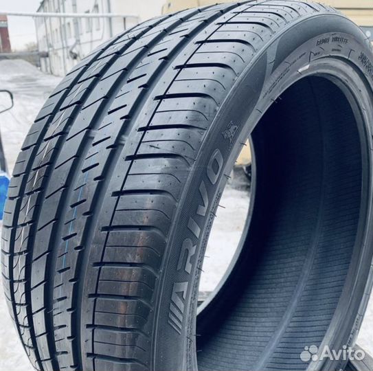 Arivo Ultra ARZ5 305/40 R20