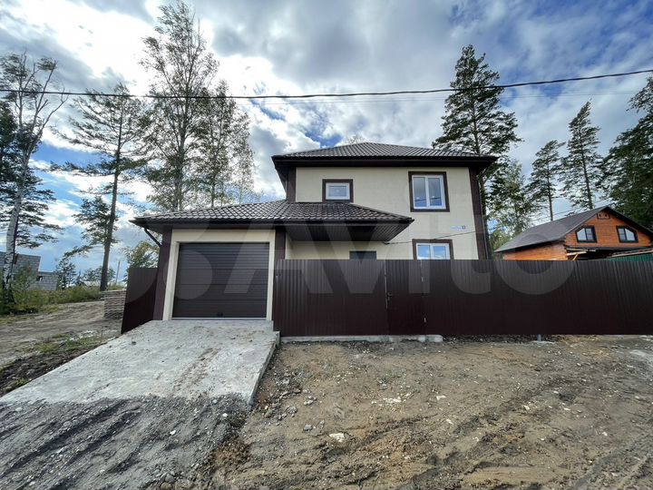 Дом 165 м² на участке 5 сот.