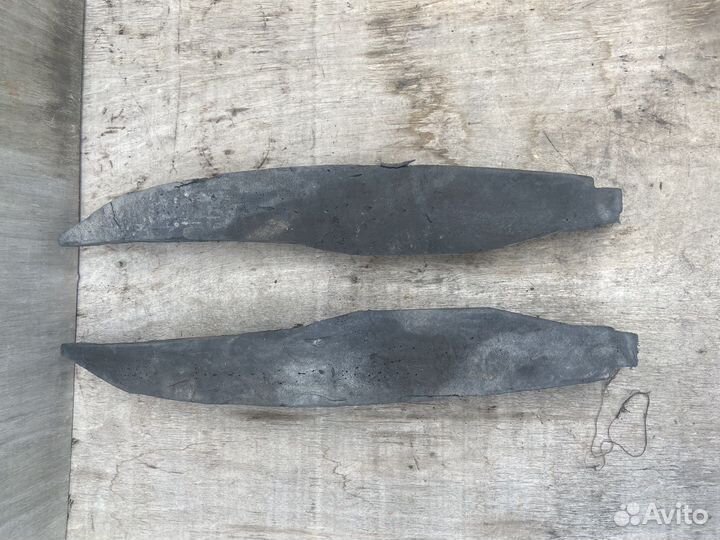 Уплотнитель переднего крыла VW Passat B6