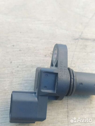 Датчик положения распредвала Mitsubishi Galant 9