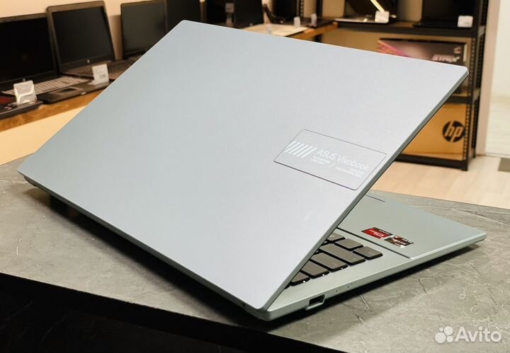 NEW Asus VivoBook Go 15 Ryzen 5 7520U/ DDR5 8/512