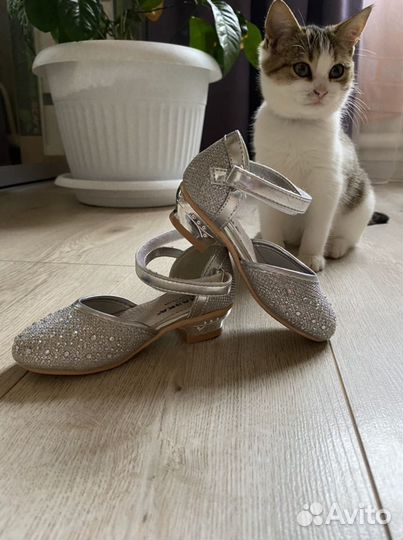 Туфли на девочку